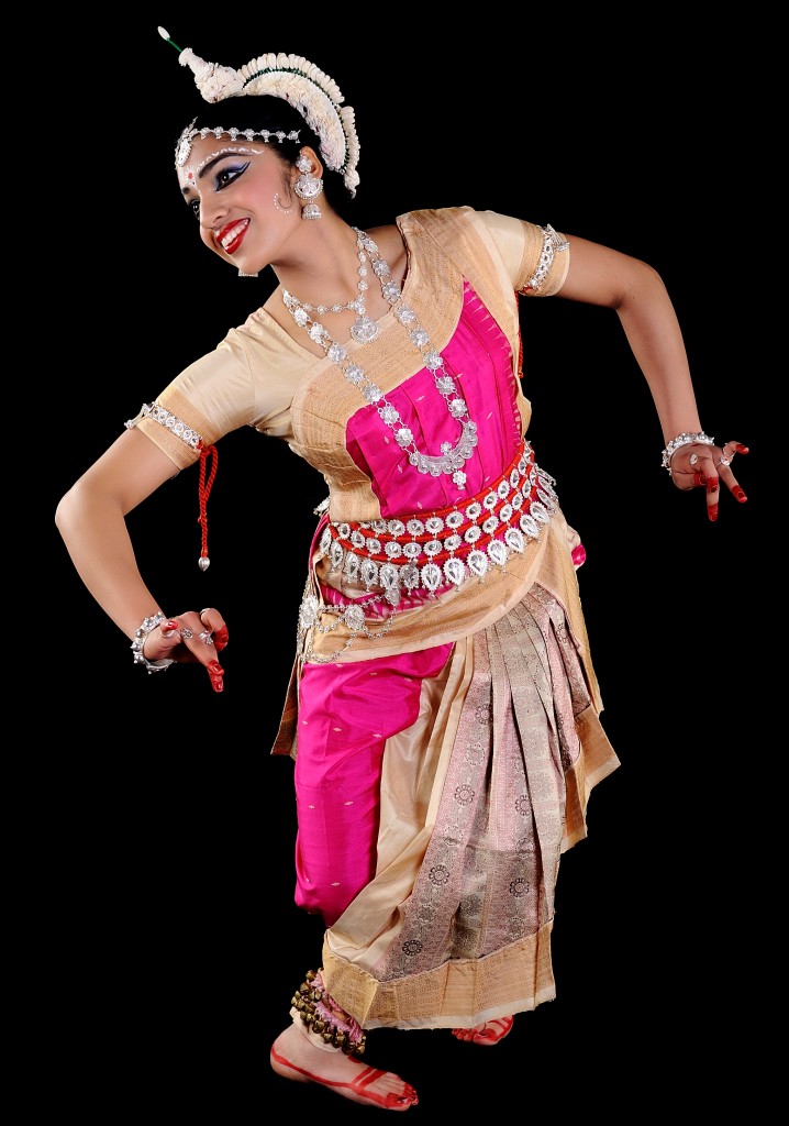 File:Indian classical dance by Shagil Kannur.jpg - Wikipedia